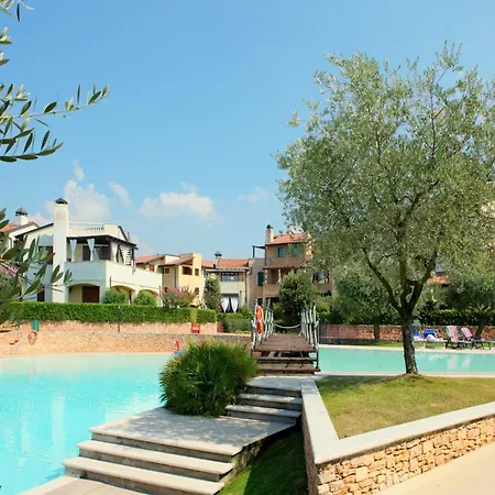 In Italy Near Garda & Gardaland 아파트 *