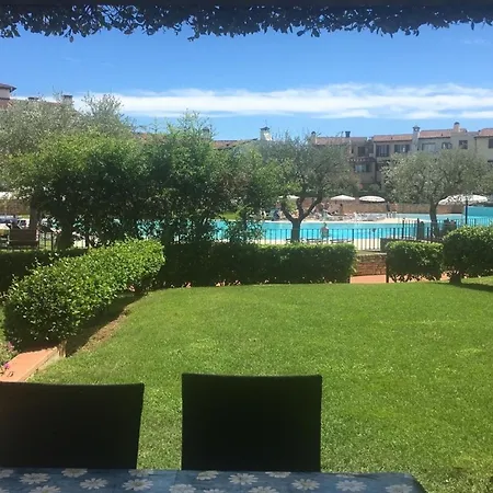 In Italy Near Garda & Gardaland 페스키에라델가르다
